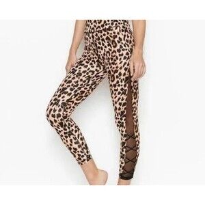 Victoria’s Secret Soft Incredible Essentials leggings Leopard Print sz 2